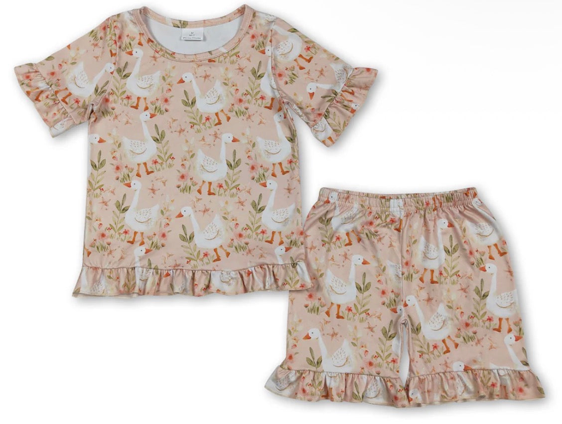 Ruffle Goose Set
